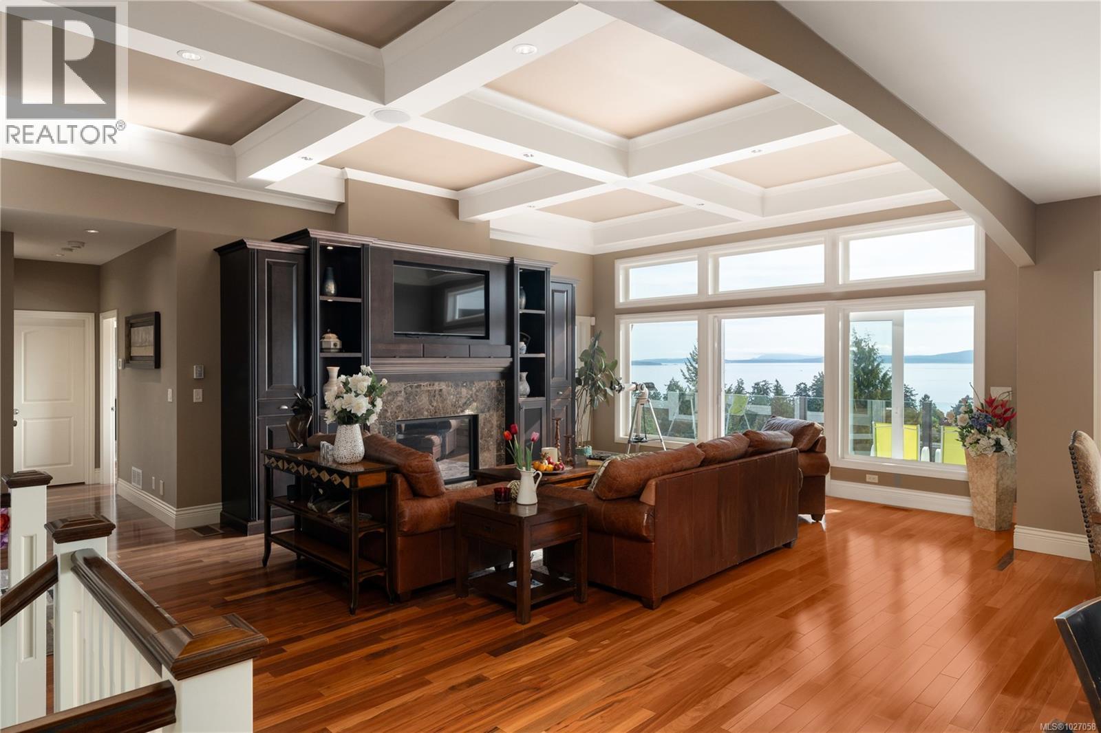  970 Seapearl Place, Saanich