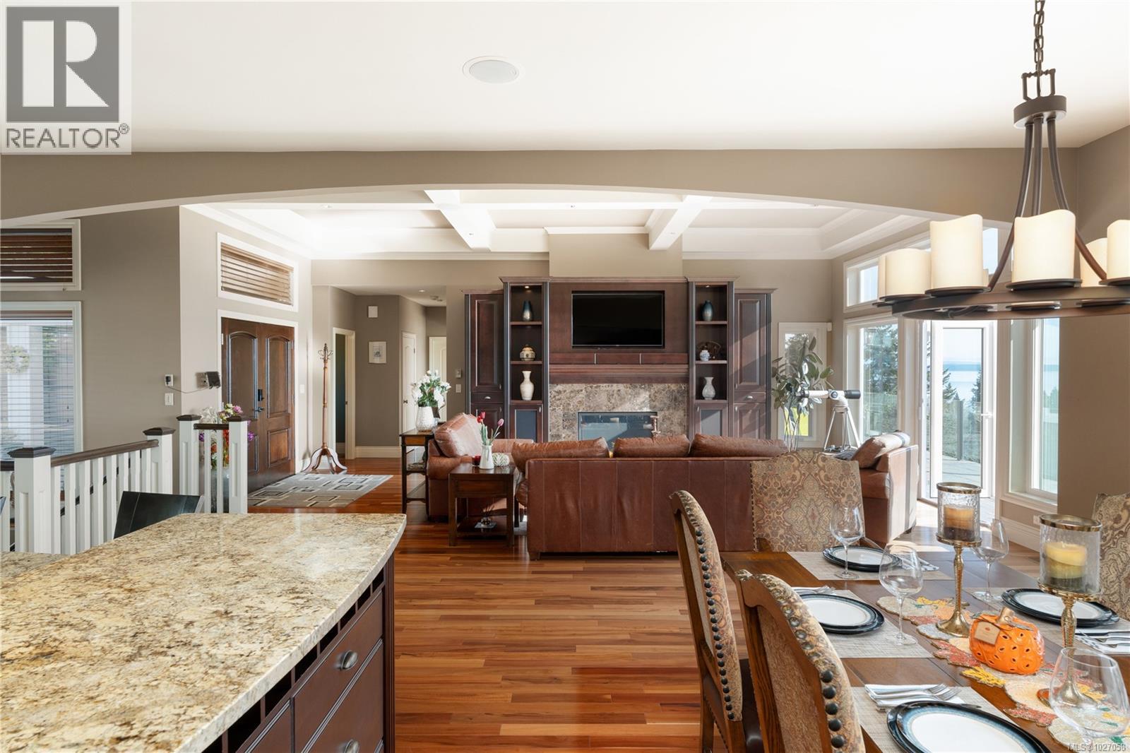  970 Seapearl Place, Saanich