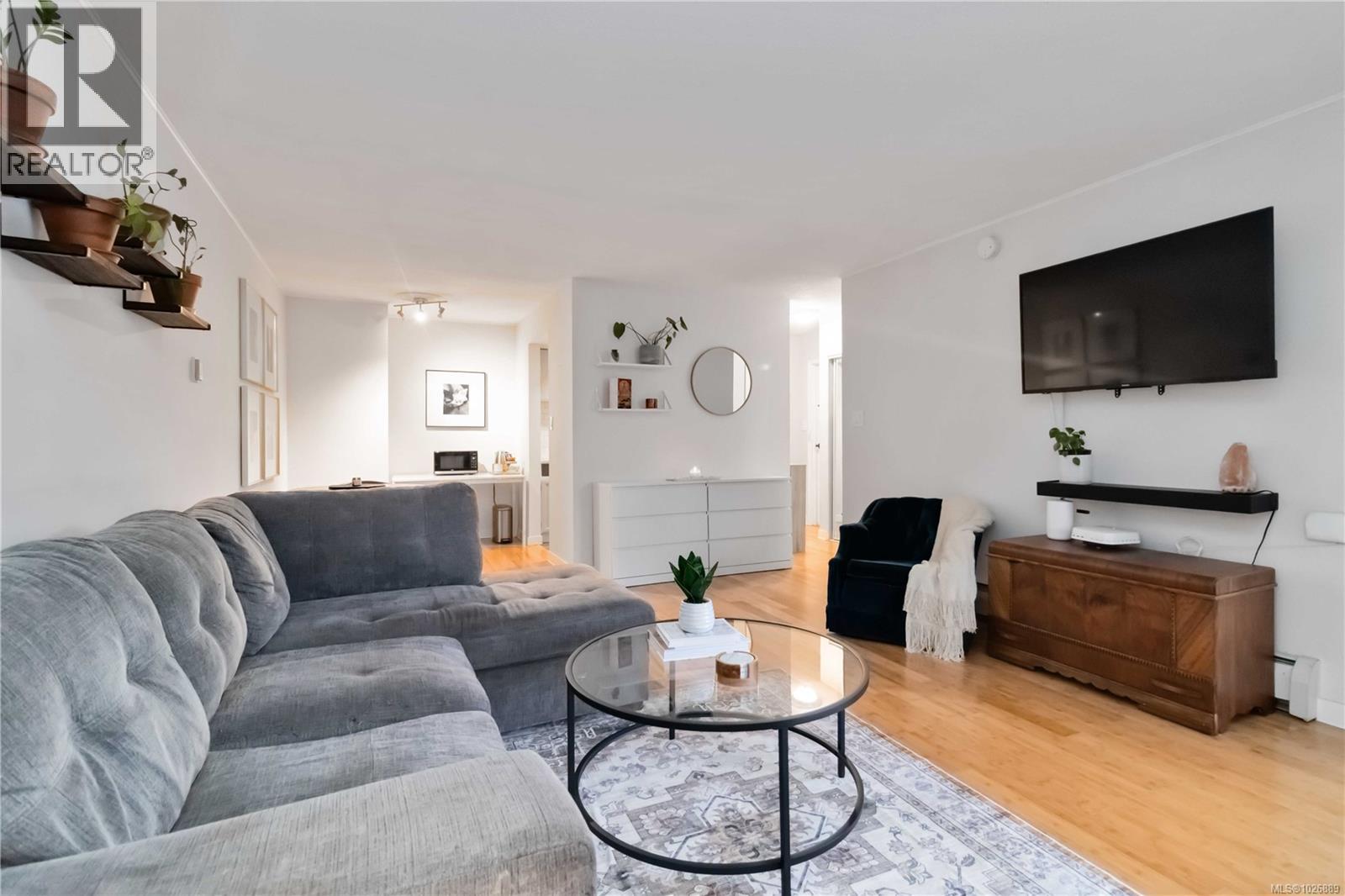 236 2930 Washington Avenue, Victoria