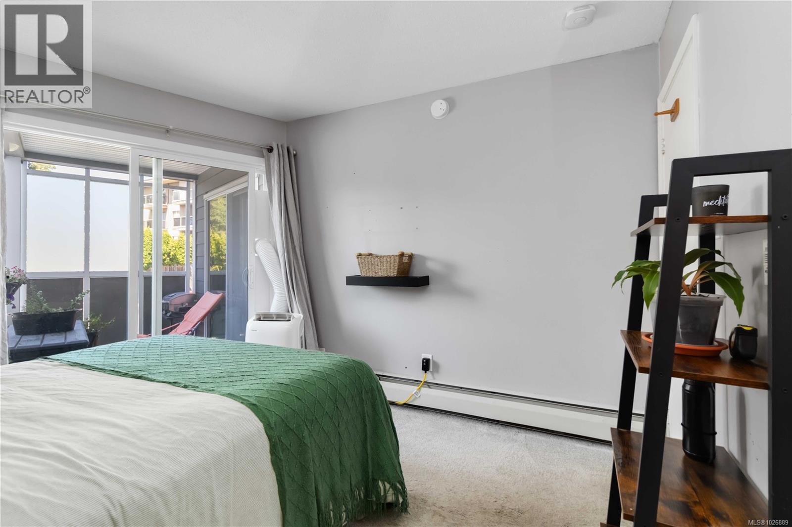 236 2930 Washington Avenue, Victoria