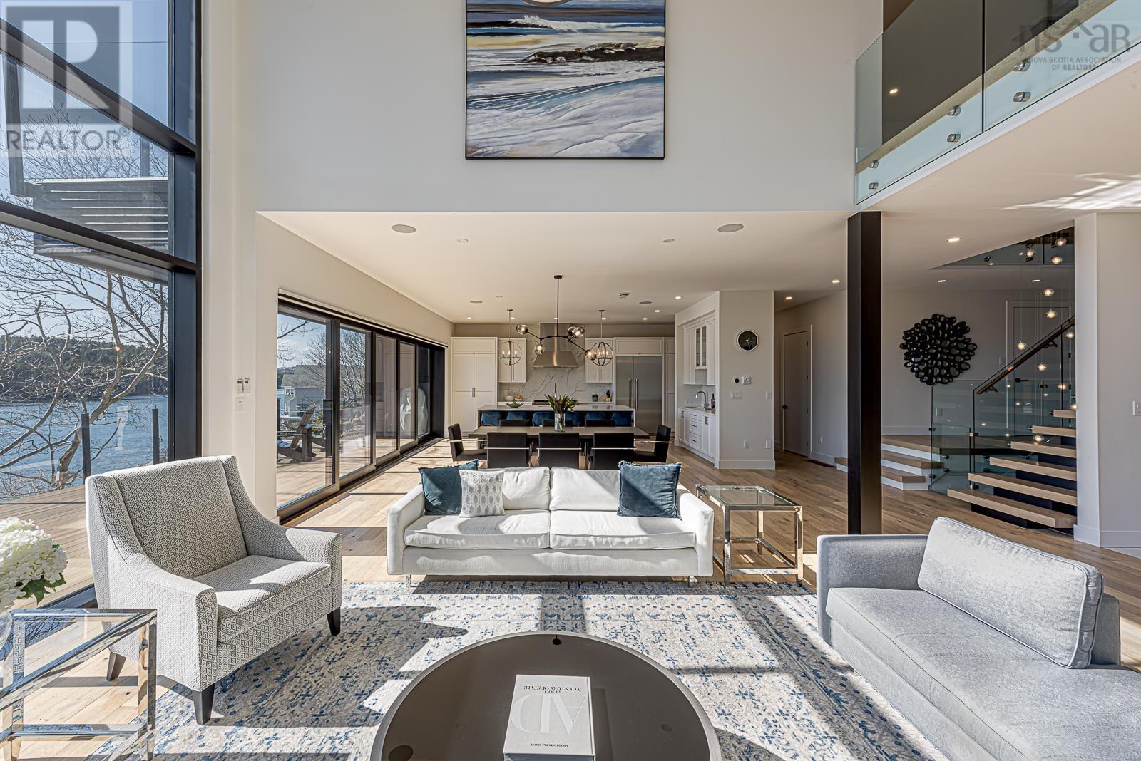 Property 8 of 49 of 1160 Rockcliffe Street