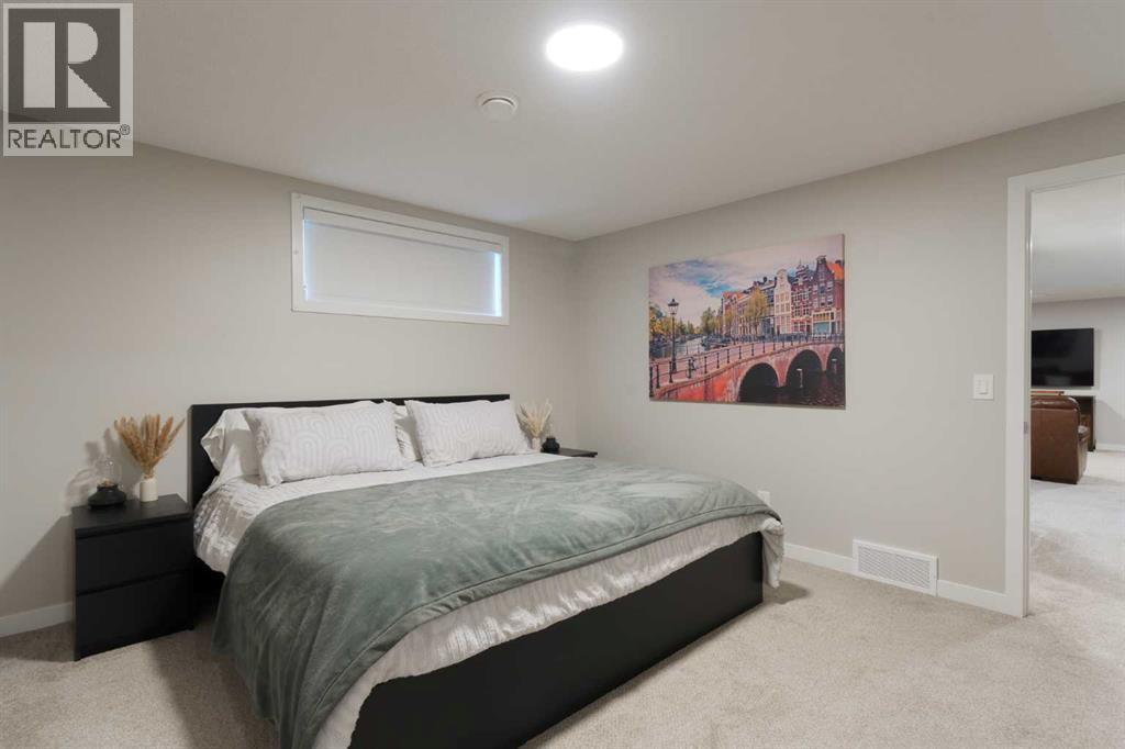 250 Fireside View, Cochrane