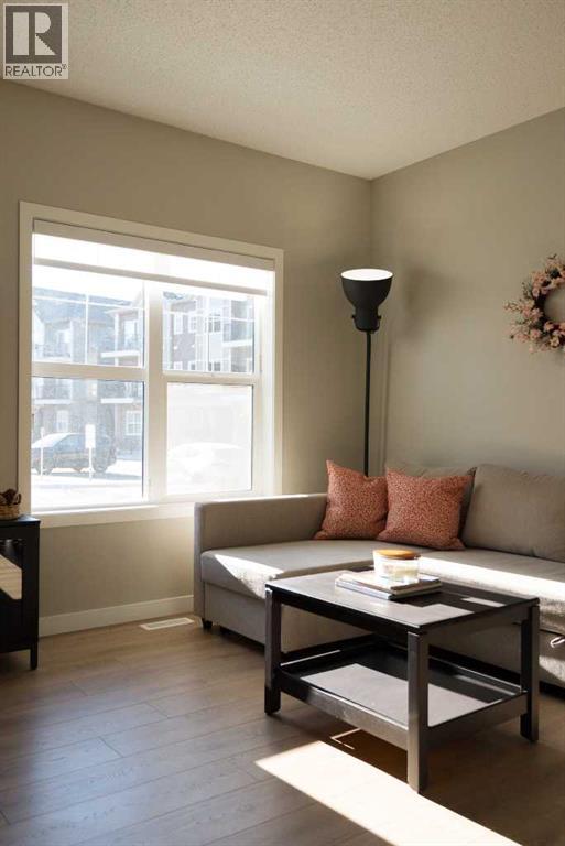 250 Fireside View, Cochrane