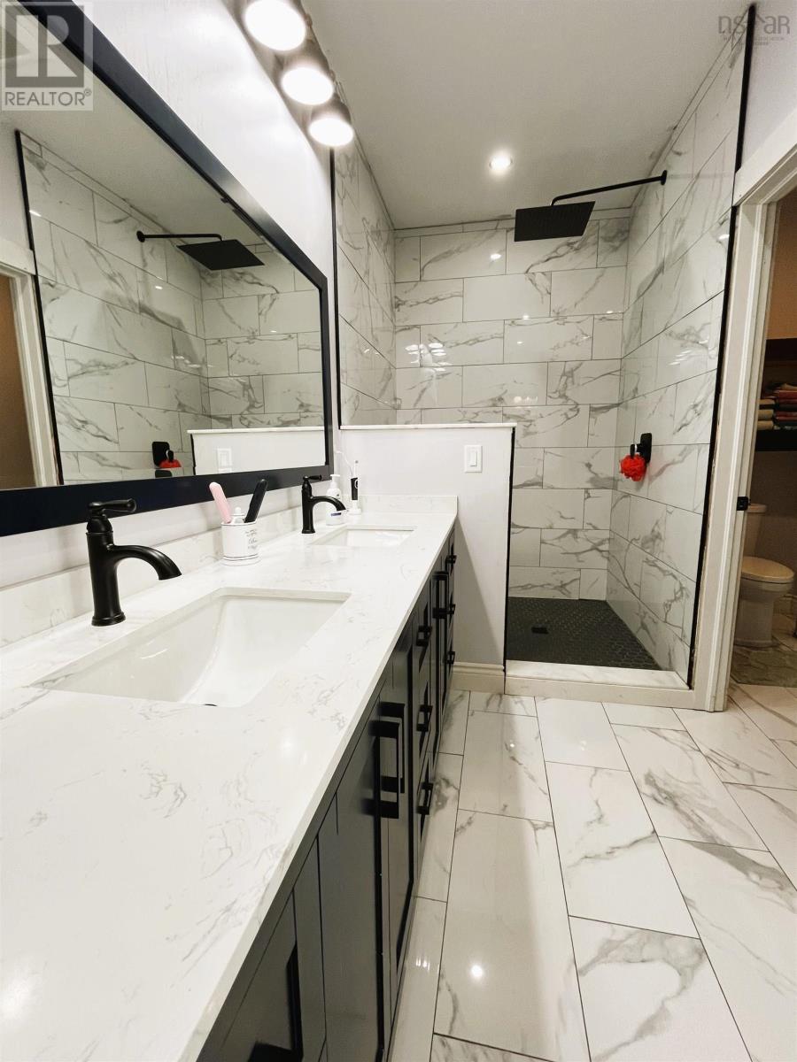 Property 17 of 42 of 27 Molly Lane