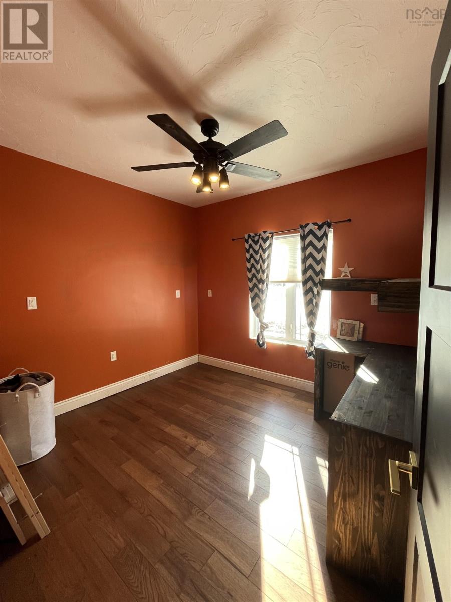 Property 28 of 42 of 27 Molly Lane