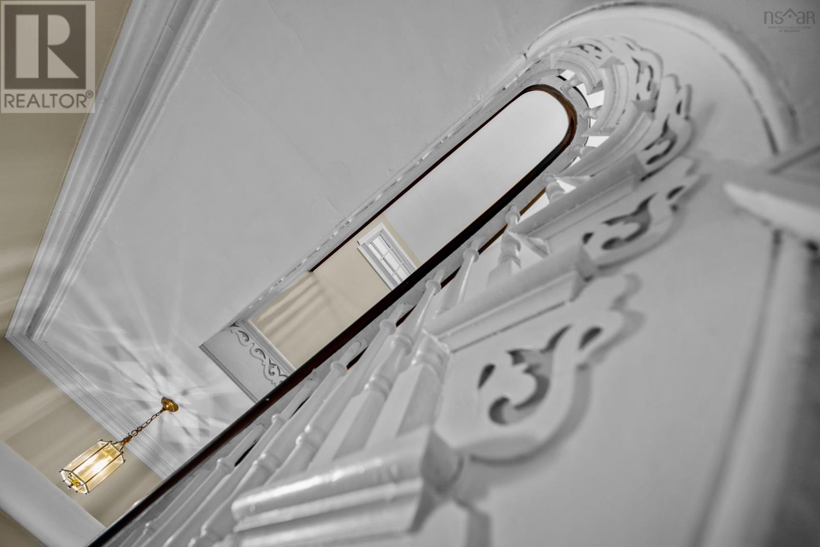 Property 30 of 49 of 5742 Victoria Road