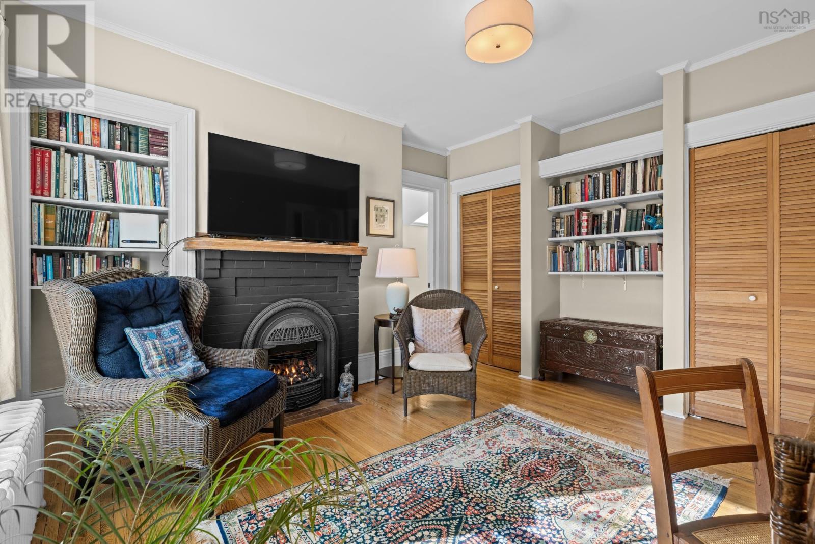 Property 37 of 49 of 5742 Victoria Road