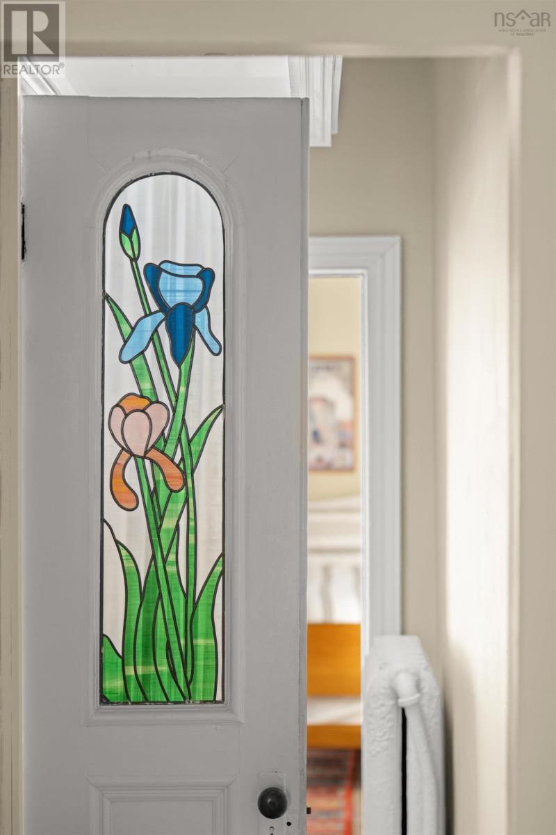 Property 40 of 49 of 5742 Victoria Road