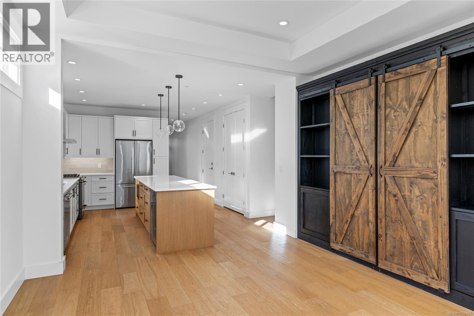 7 846 Ackerman Rd, Parksville