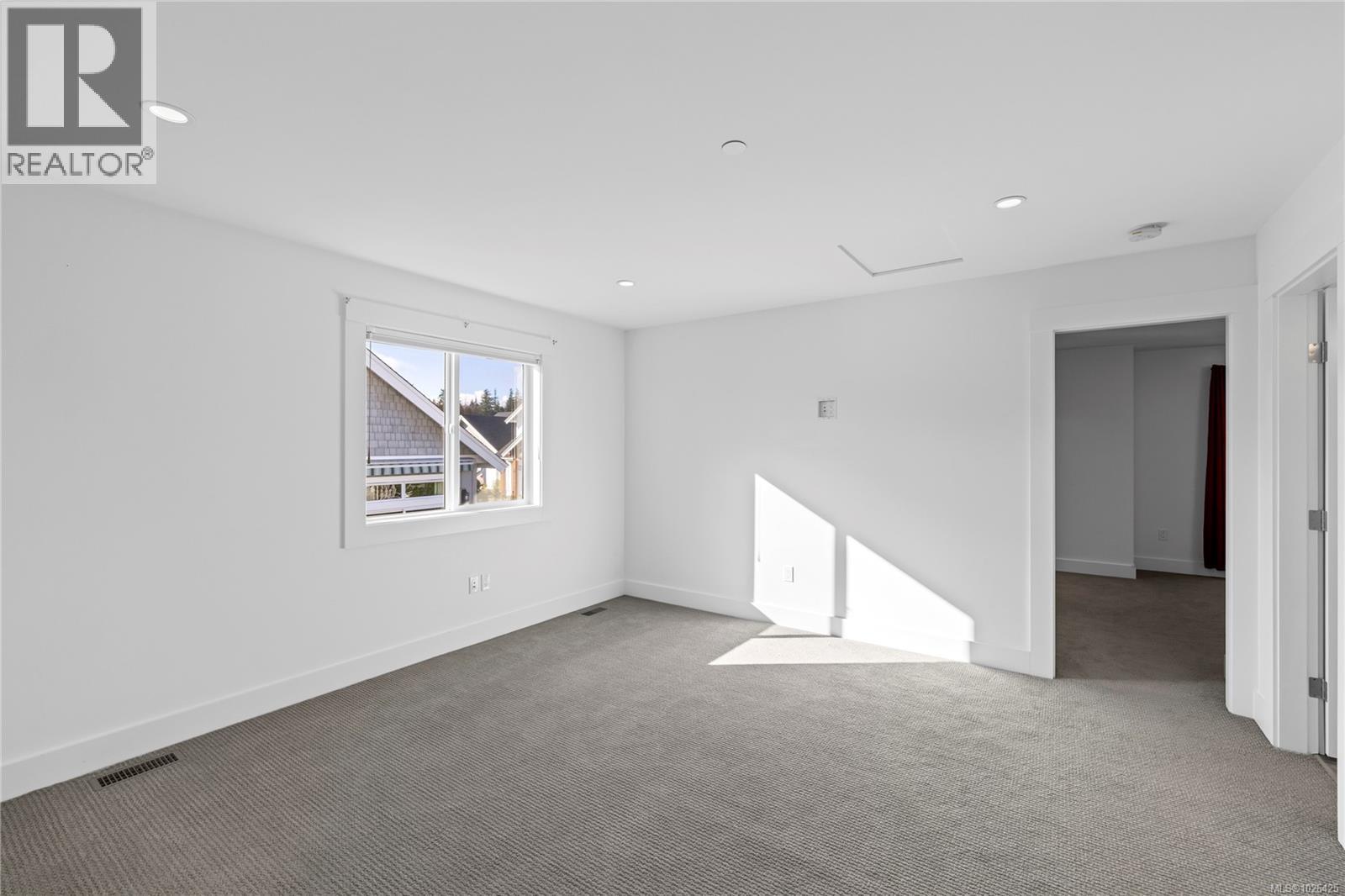 7 846 Ackerman Rd, Parksville