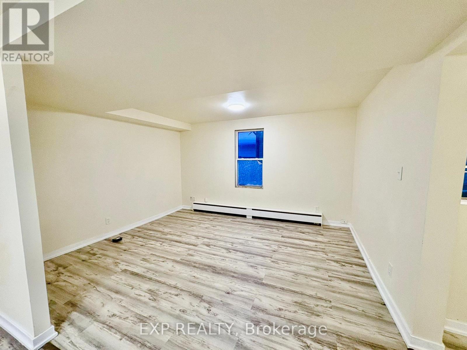 339 QUEEN STREET - 4