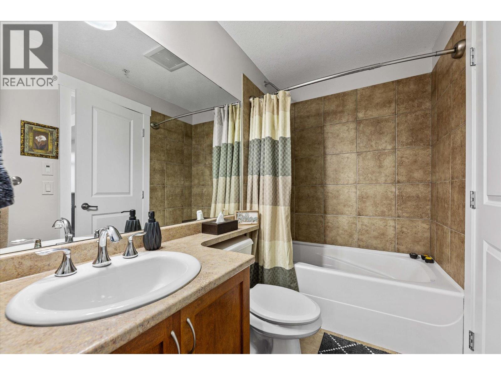 302 3545 Carrington Road, West Kelowna