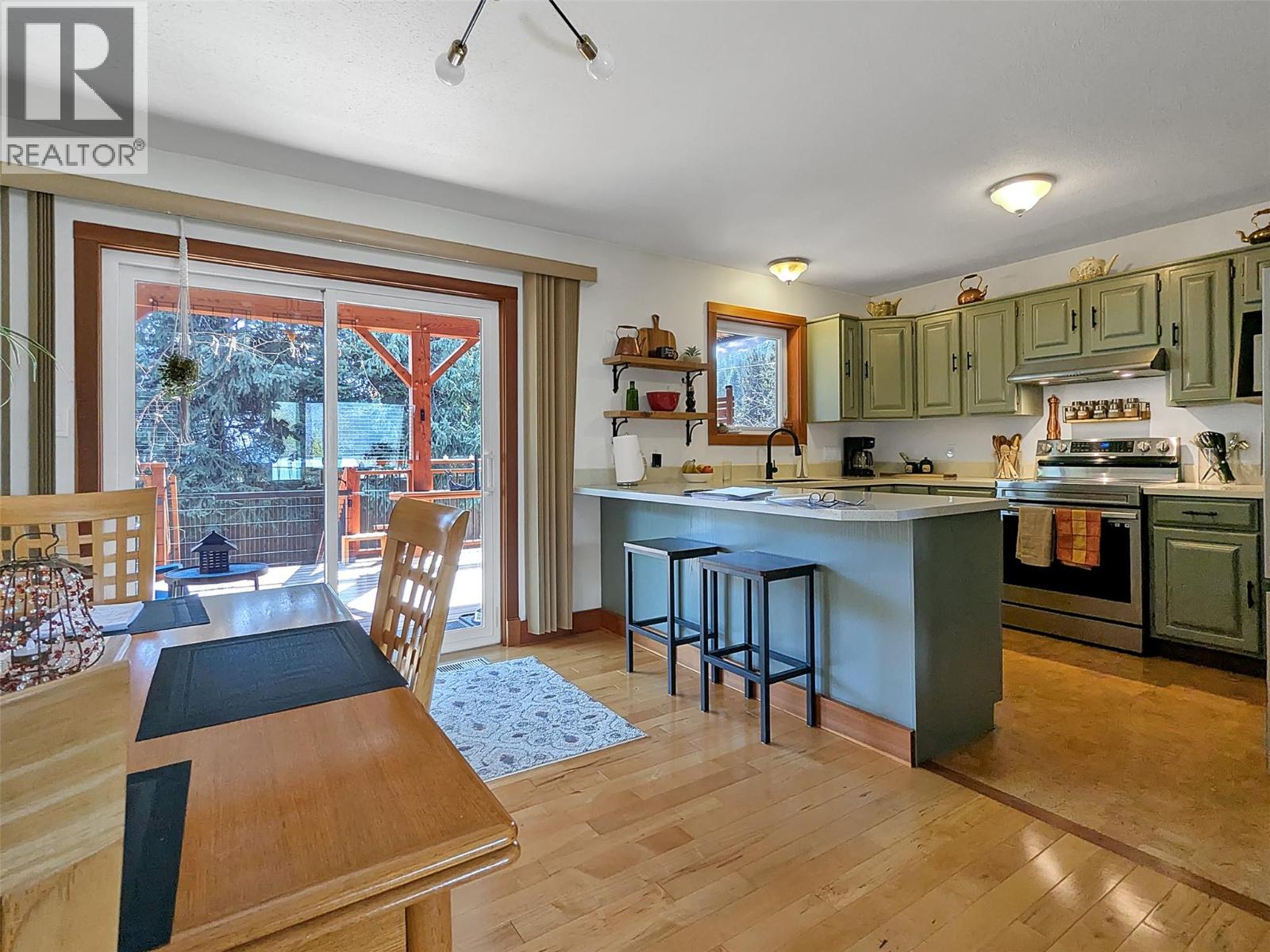 303 DELANY Avenue, Slocan