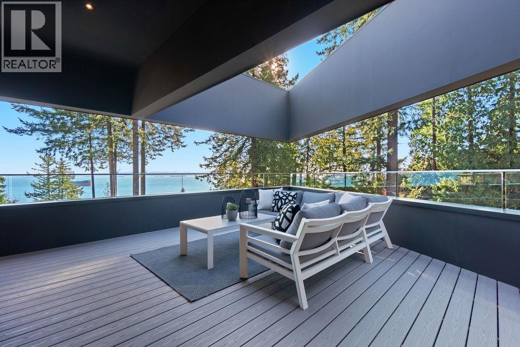 4166 ROSE CRESCENT, West Vancouver