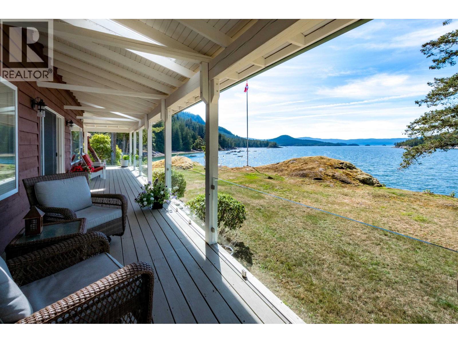 DL6129 NELSON ISLAND, Pender Harbour