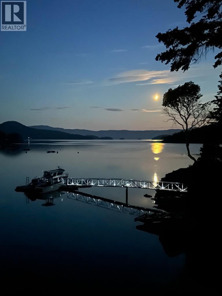 DL6129 NELSON ISLAND, Pender Harbour