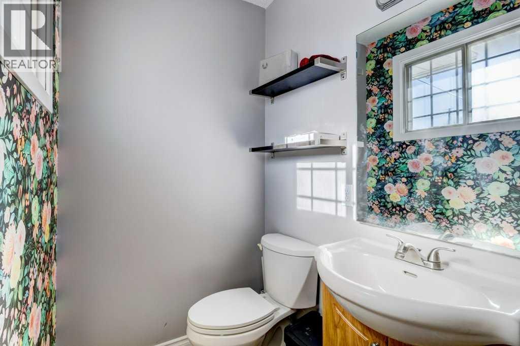 Single Family House Bungalow for Sale in  Penworth Place SE Penbrooke Meadows Calgary 