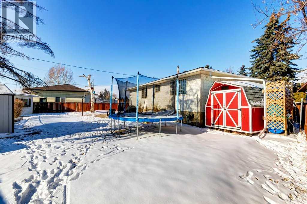 Single Family House Bungalow for Sale in  Penworth Place SE Penbrooke Meadows Calgary 