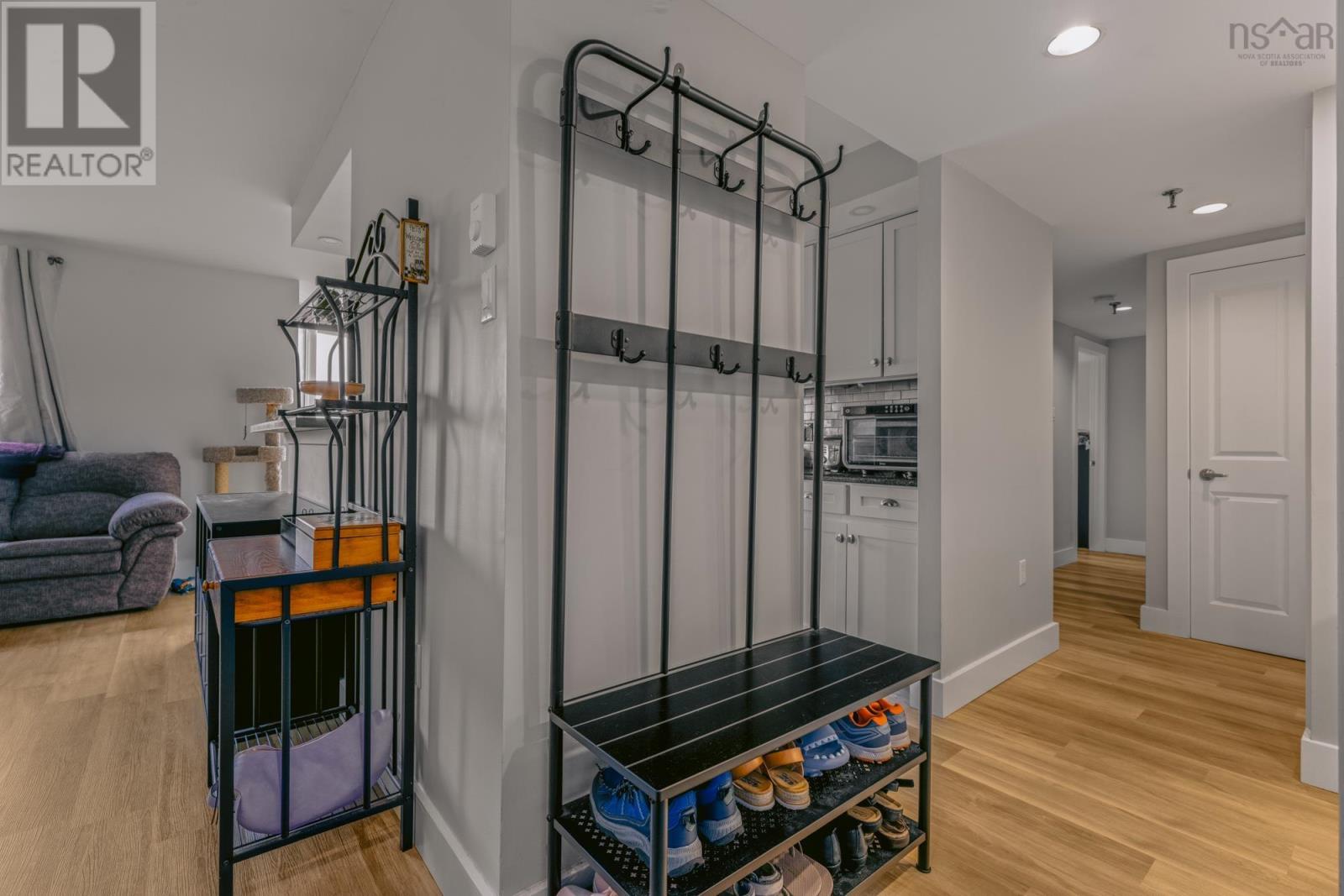 Property 16 of 41 of 216 45 Vimy Avenue