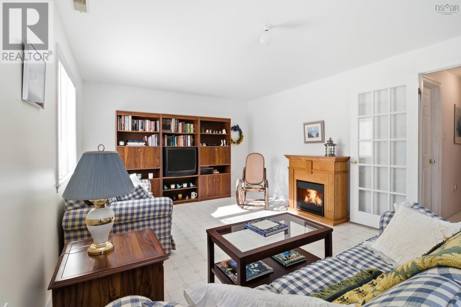 Property 22 of 40 of 76 Blue Thistle Road