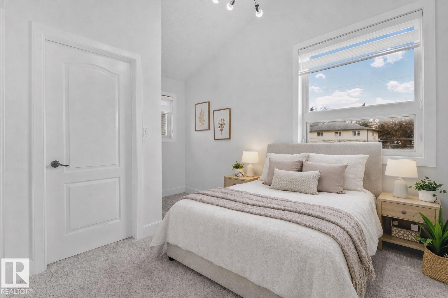 10651 68 Ave & 6711 107 ST AV NW, Edmonton