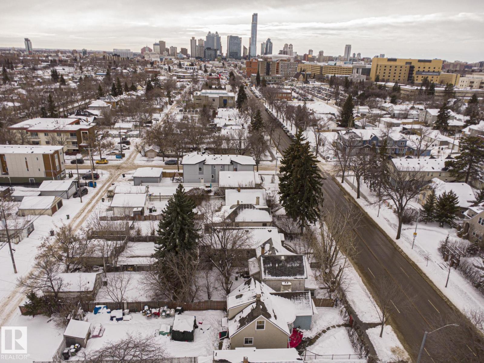 11321 101 ST NW - 9