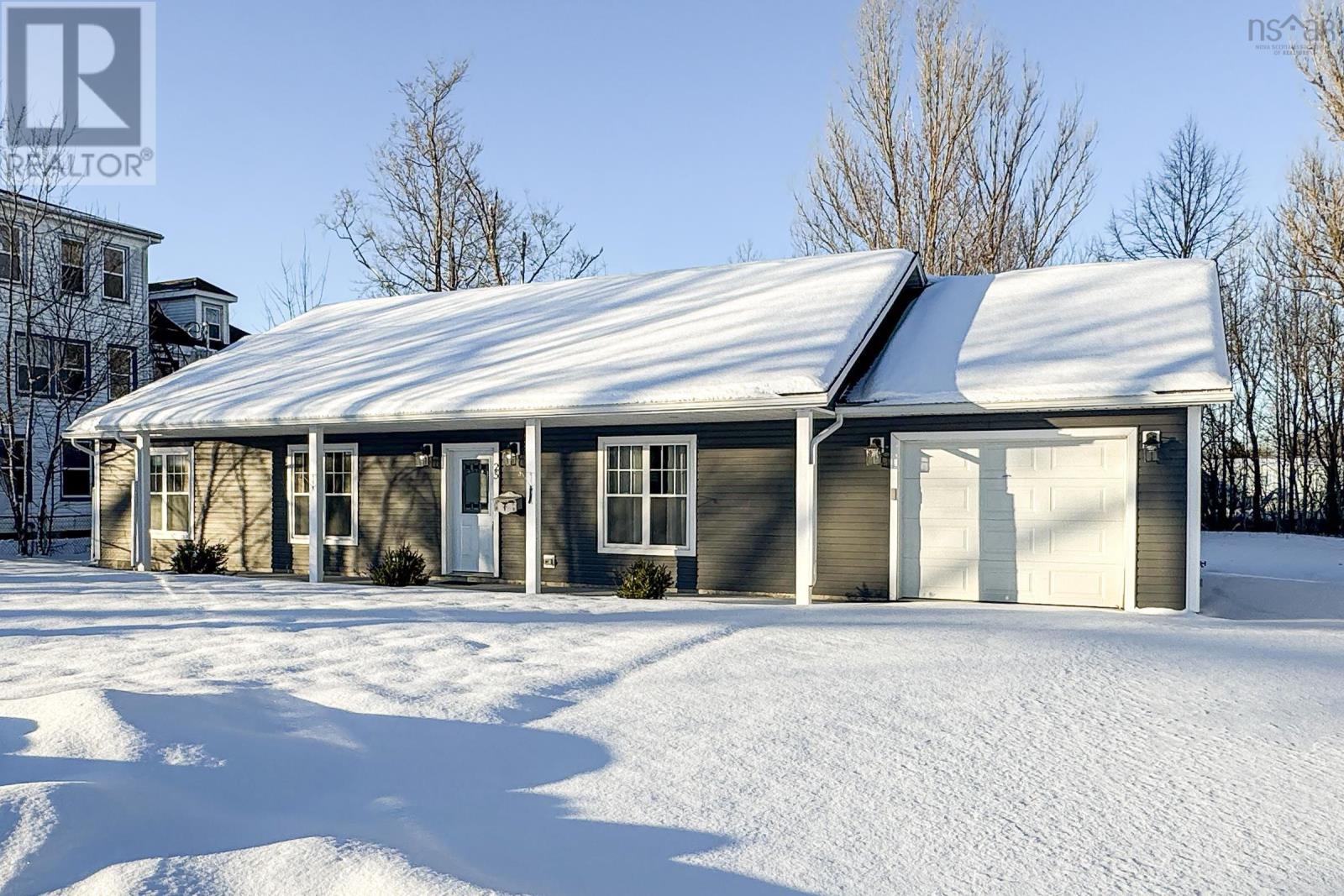 Property photo of 25 Gates Avenue