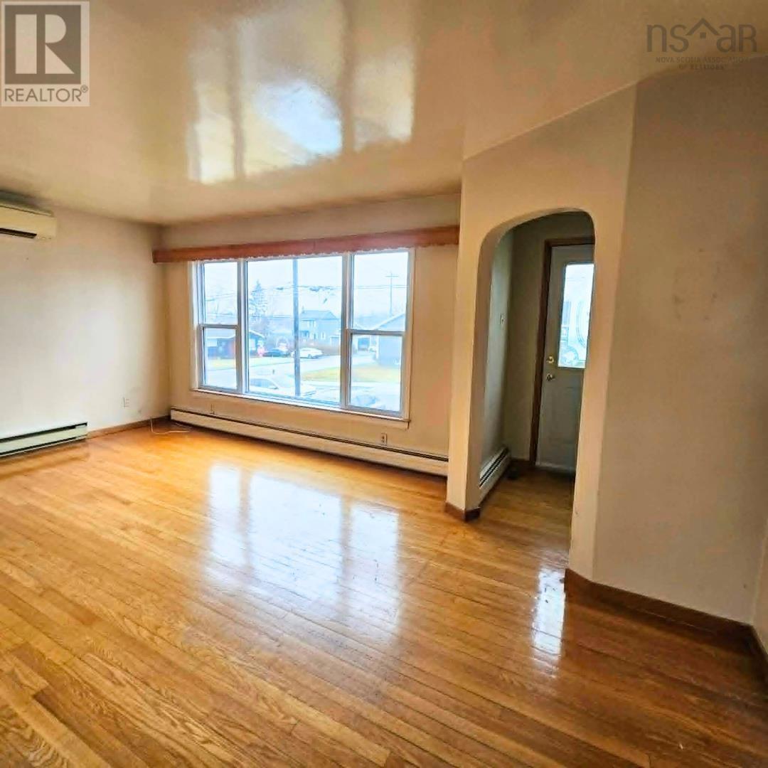 292 Cherry Street - Photo 5 of 28, Sydney, Nova Scotia