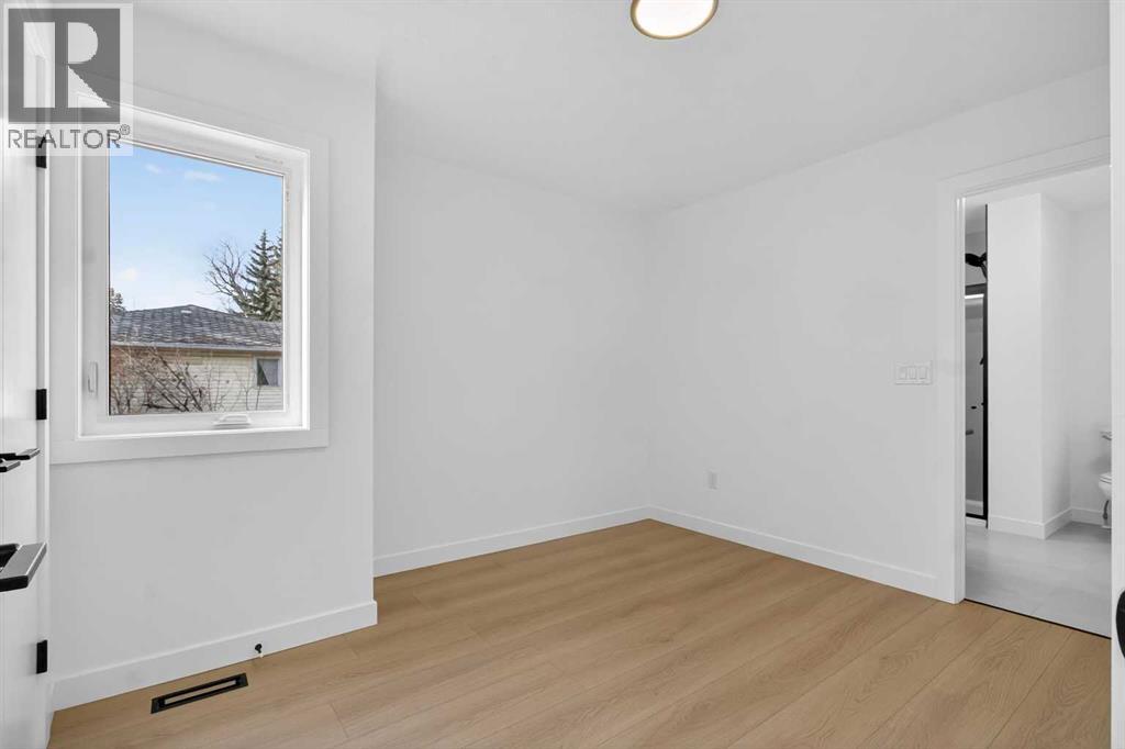 Single Family House for Sale in   Avenue SW Windsor Park Calgary 