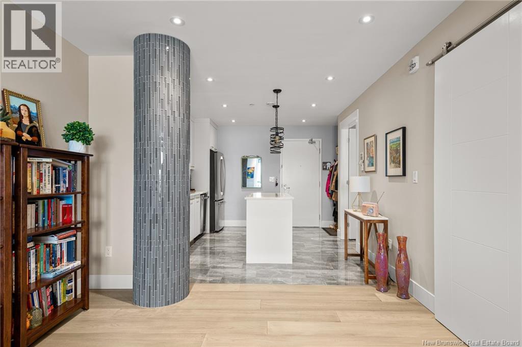 #702 55 Queen Street - 8