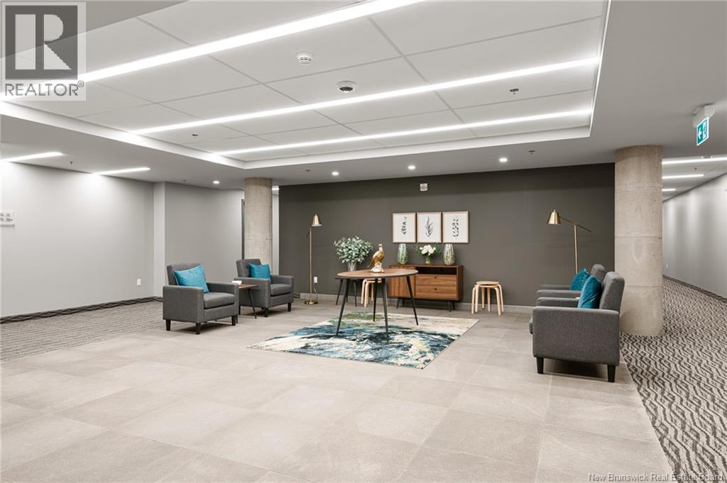 #702 55 Queen Street - 25
