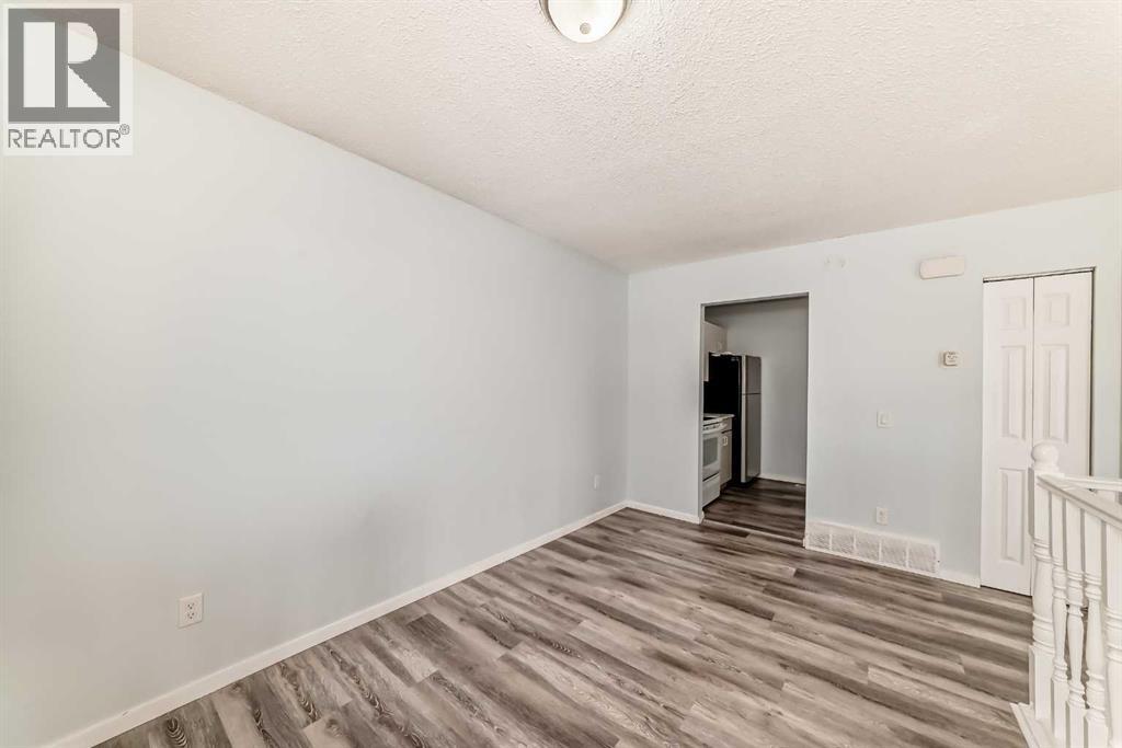 Single Family House Bi-level for Sale in F Pinehill Road NE Pineridge Calgary 