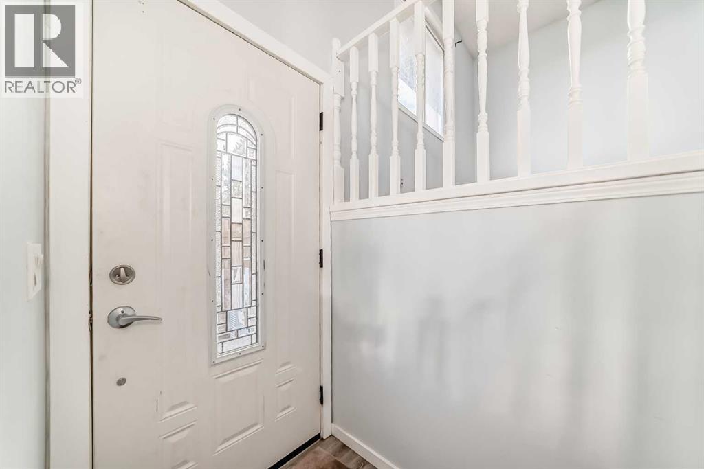 Single Family House Bi-level for Sale in F Pinehill Road NE Pineridge Calgary 