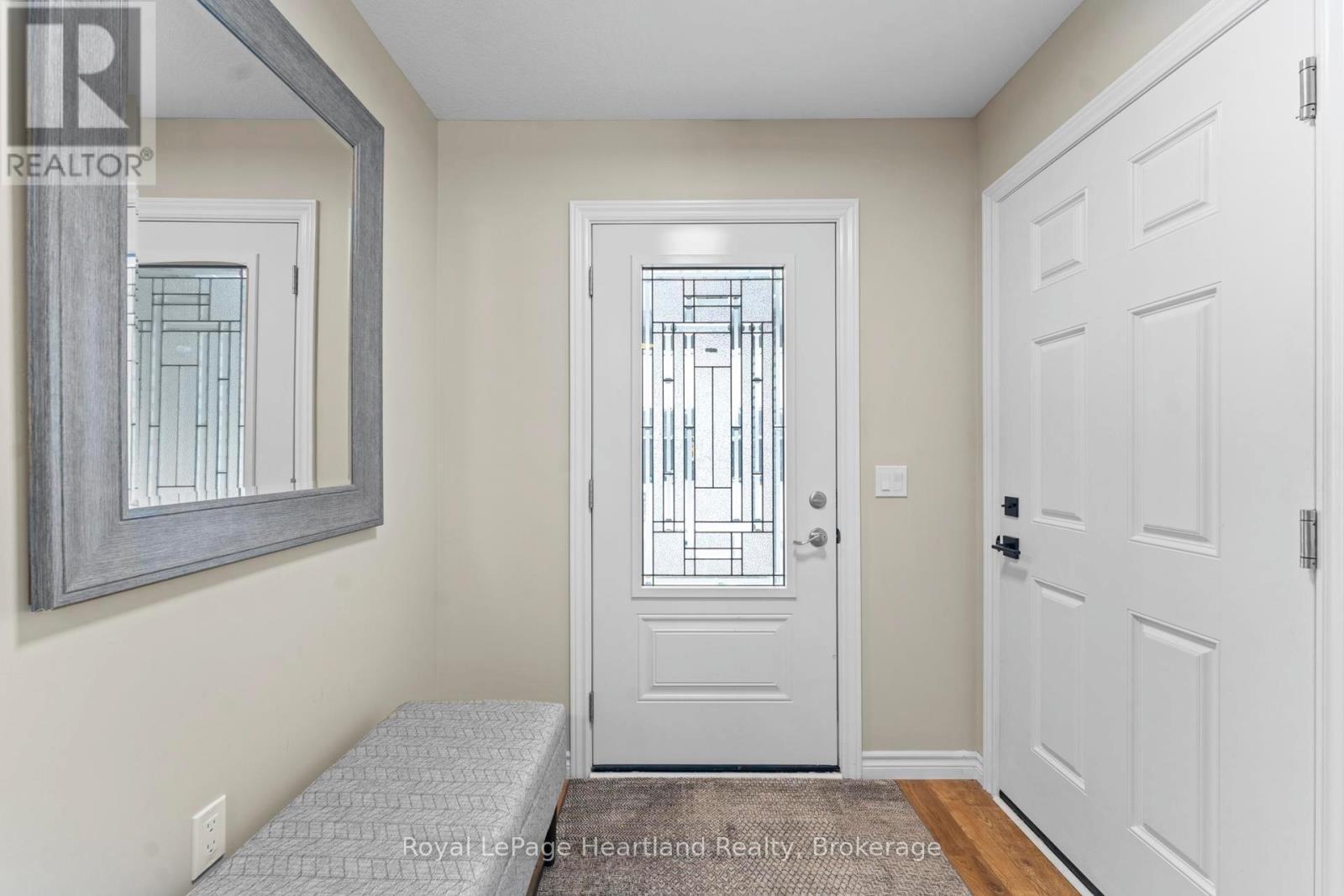 33 LAKE BREEZE DRIVE - Photo 3 of 34, Ashfield-Colborne-Wawanosh (Colborne), Ontario