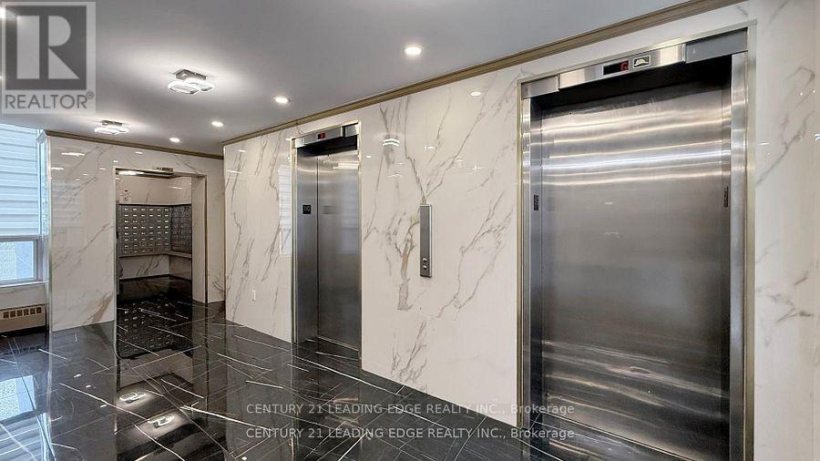 1202 - 10 SUNNY GLENWAY - Photo 3 of 26, Toronto (Flemingdon Park), Ontario