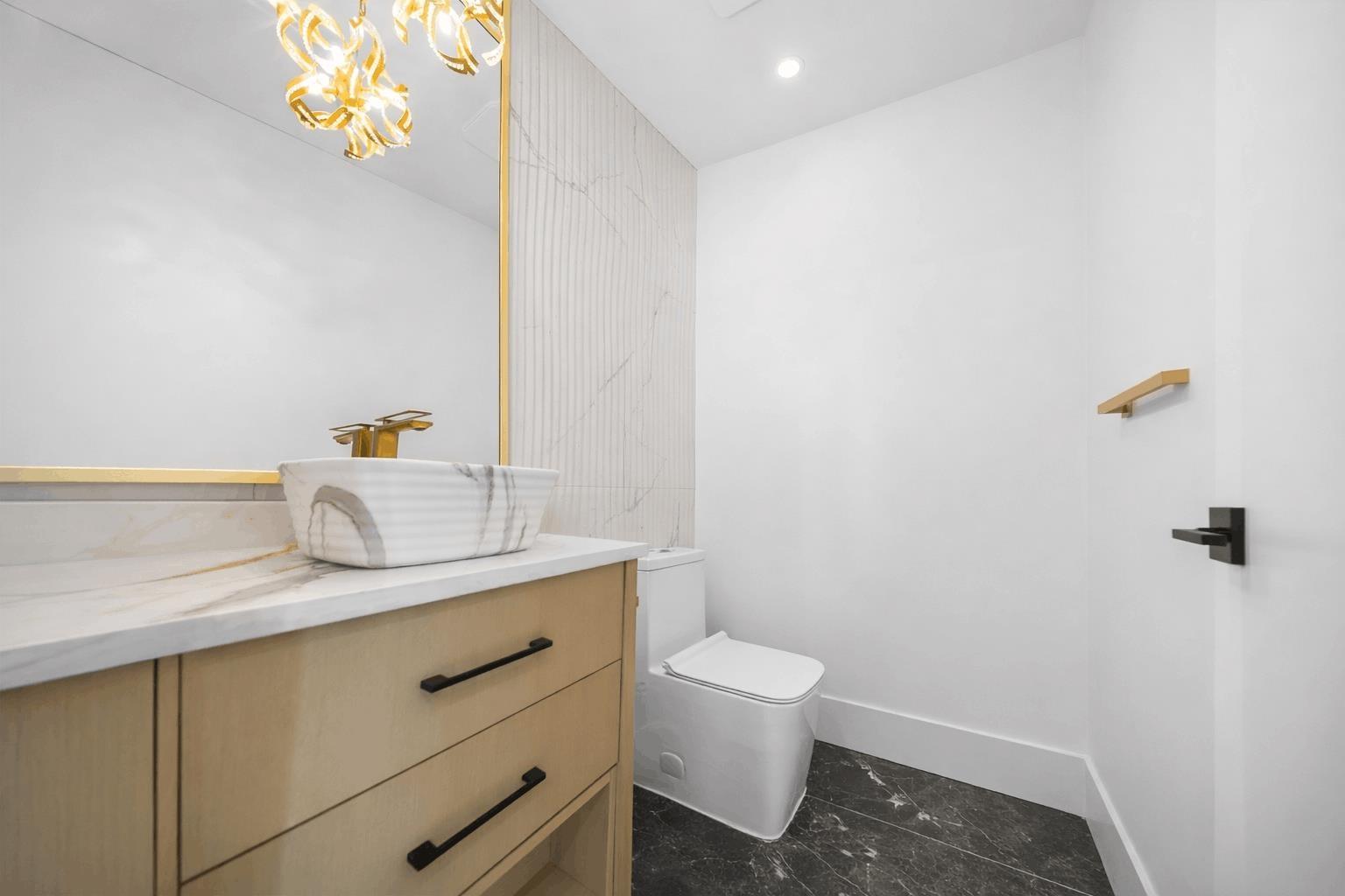 16471 20 AVENUE, Surrey