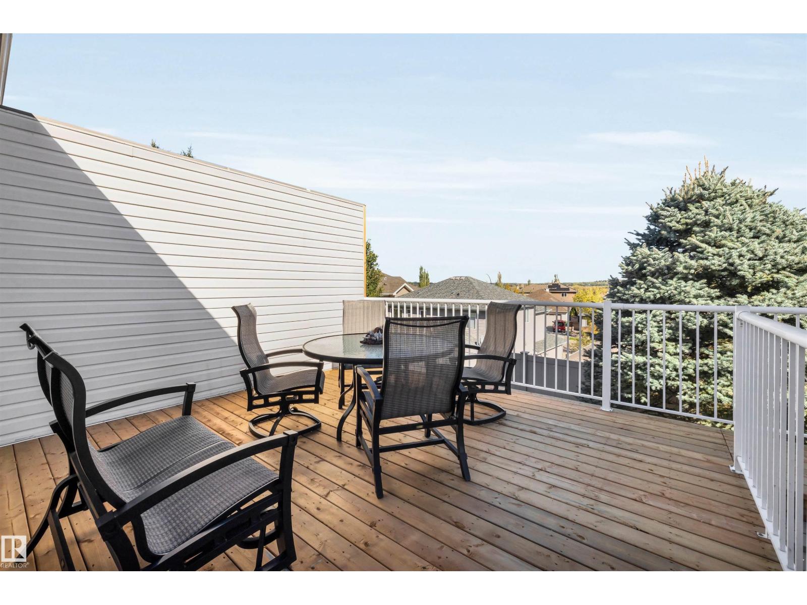 #11 65 OAKMONT DR, St. Albert