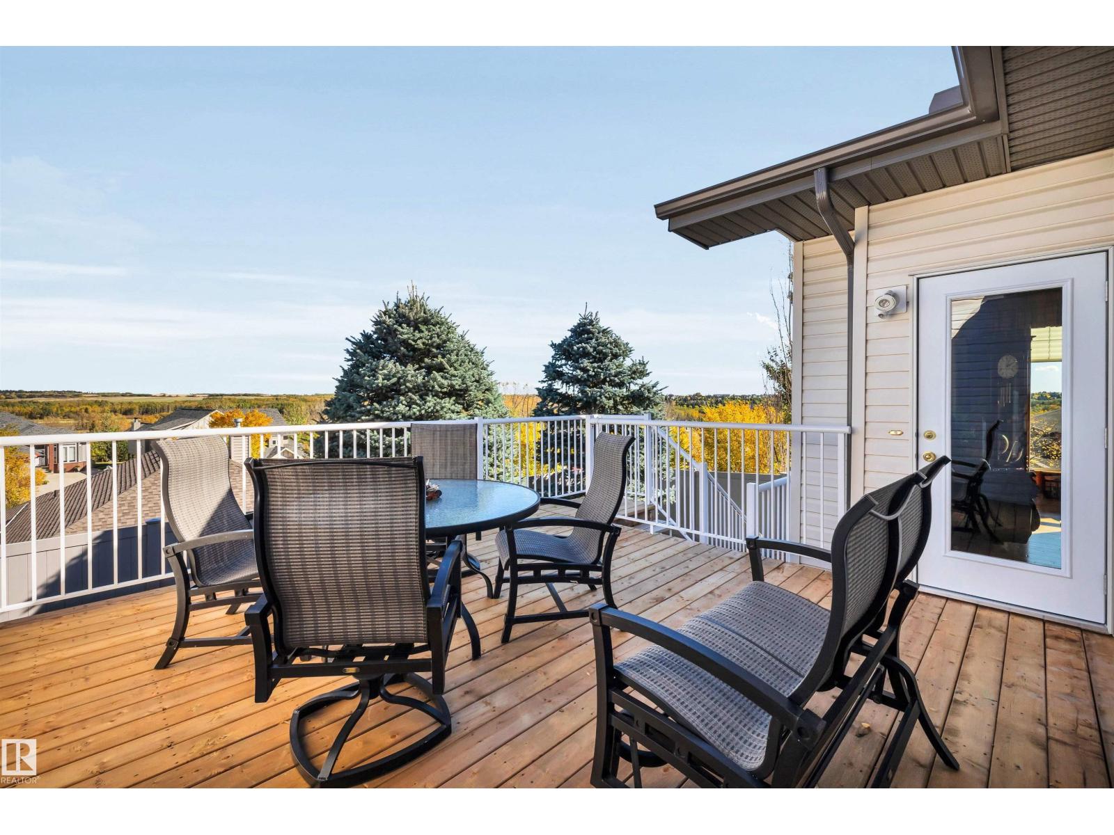 #11 65 OAKMONT DR, St. Albert