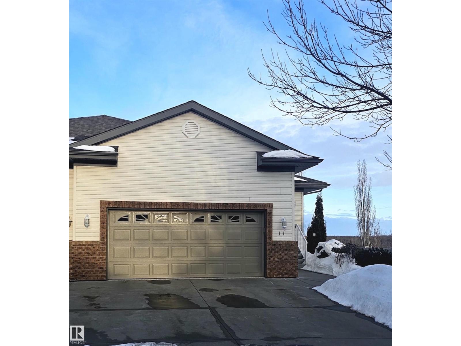 #11 65 OAKMONT DR, St. Albert