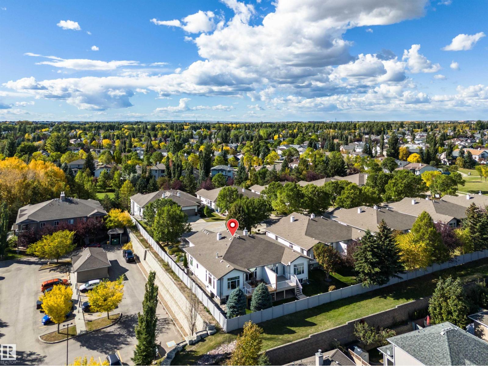 #11 65 OAKMONT DR, St. Albert