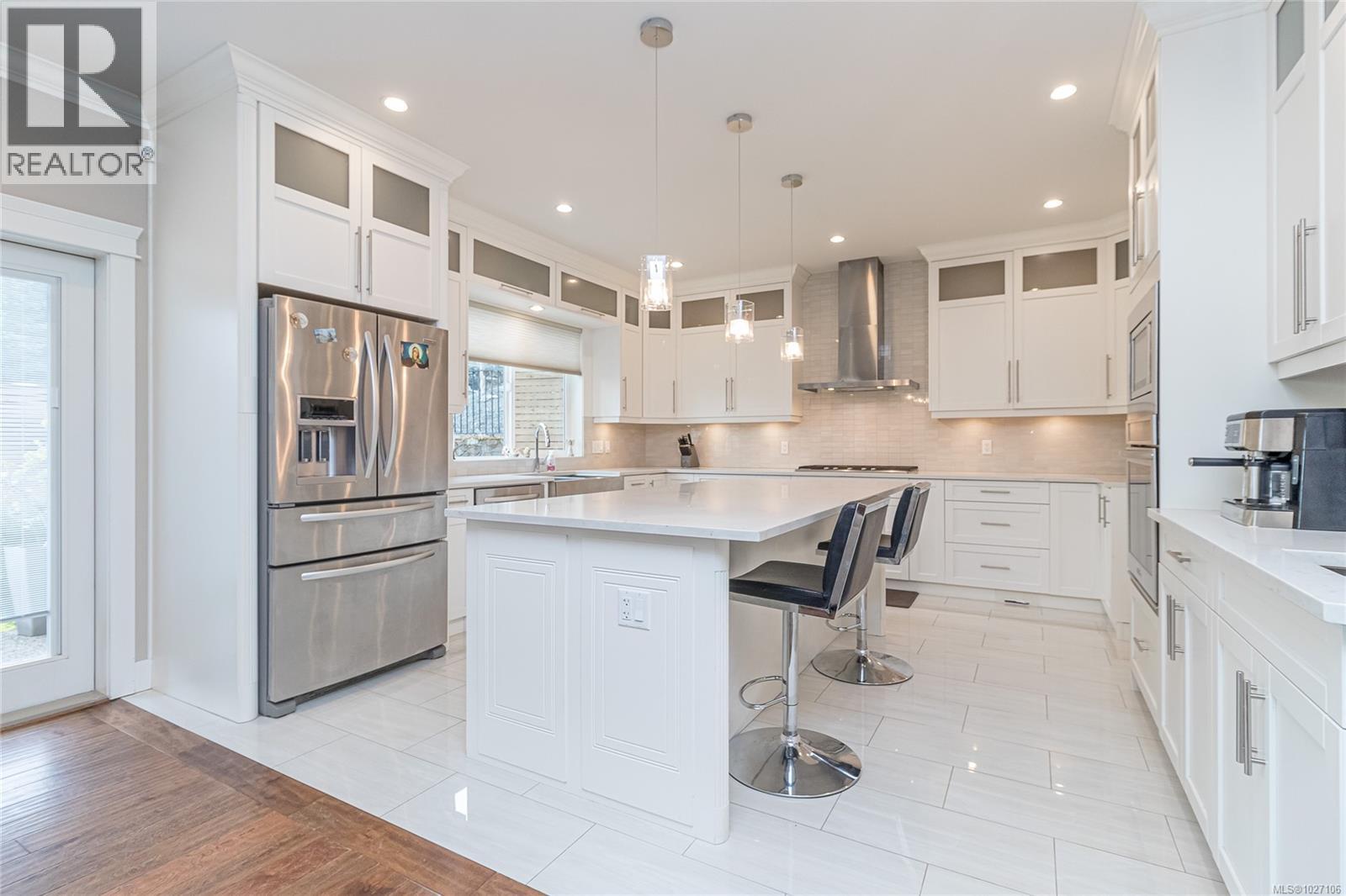 2344 NICKLAUS DR - 8