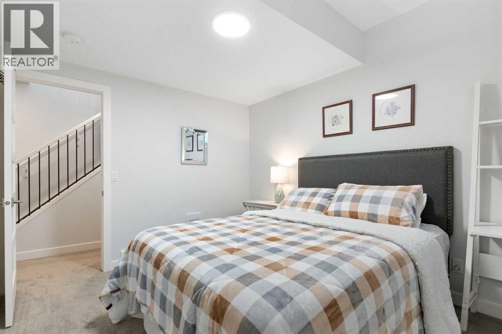 6 Emberside Hollow, Cochrane