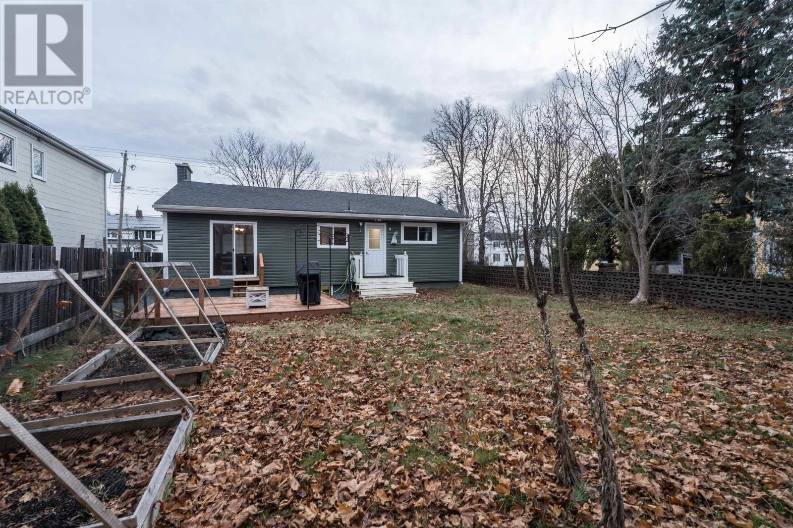 Property 36 of 39 of 411 Robie Street