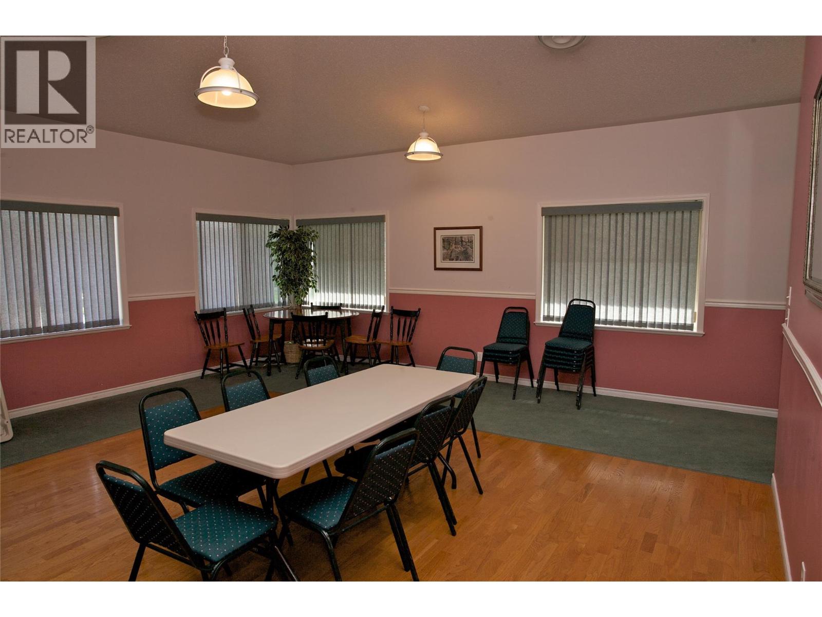 8416 JUBILEE Road Unit# 306, Summerland