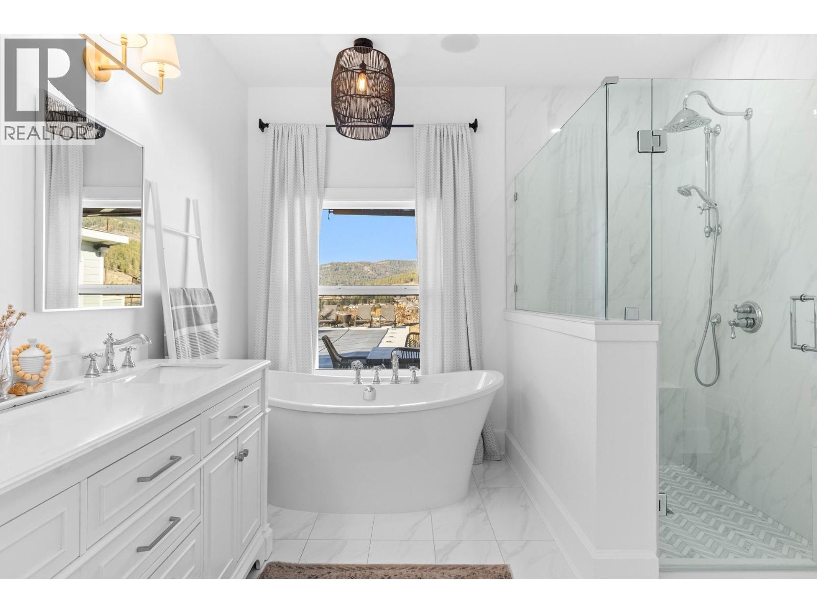  3035 Shaleview Drive, West Kelowna