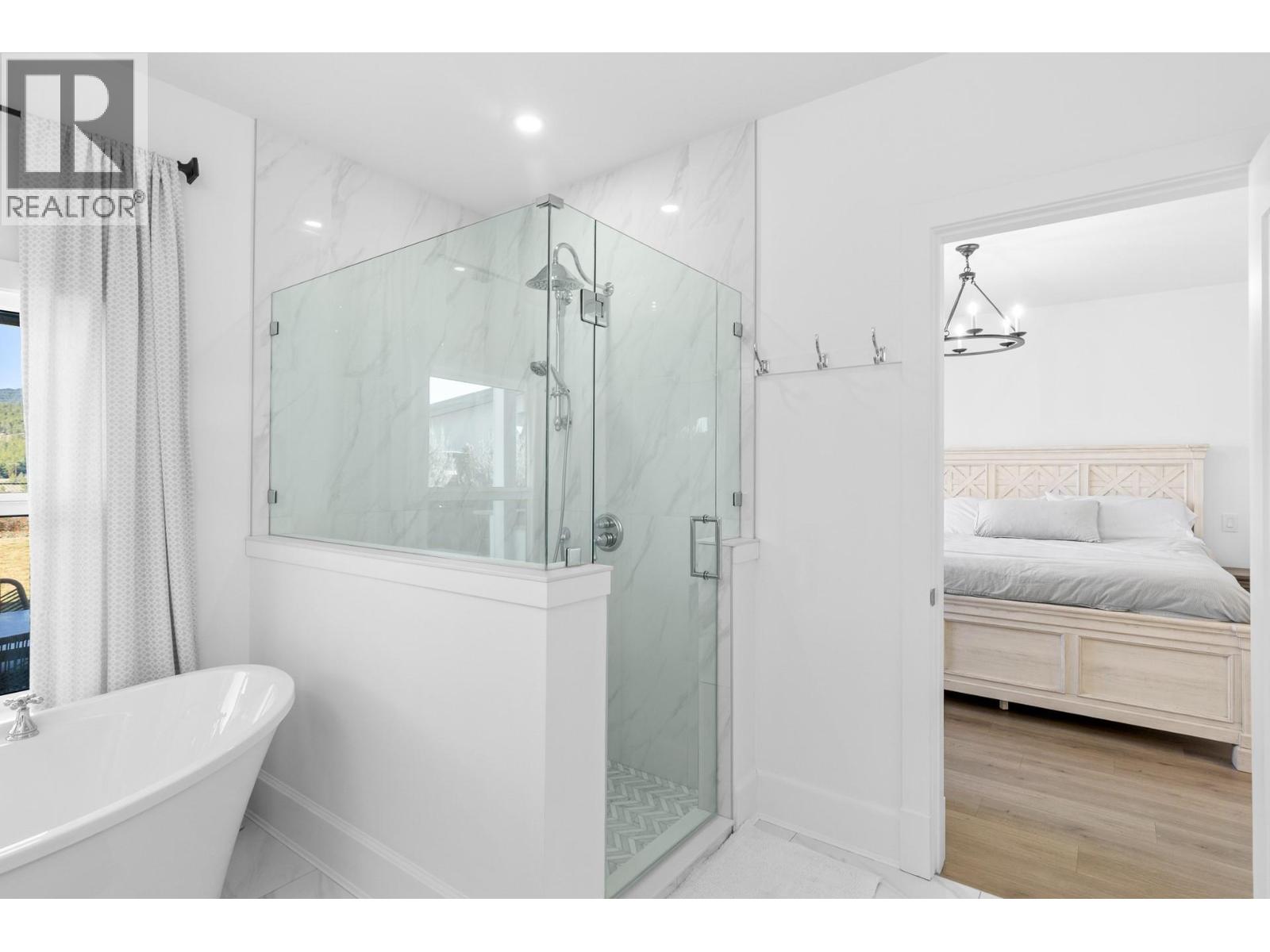  3035 Shaleview Drive, West Kelowna