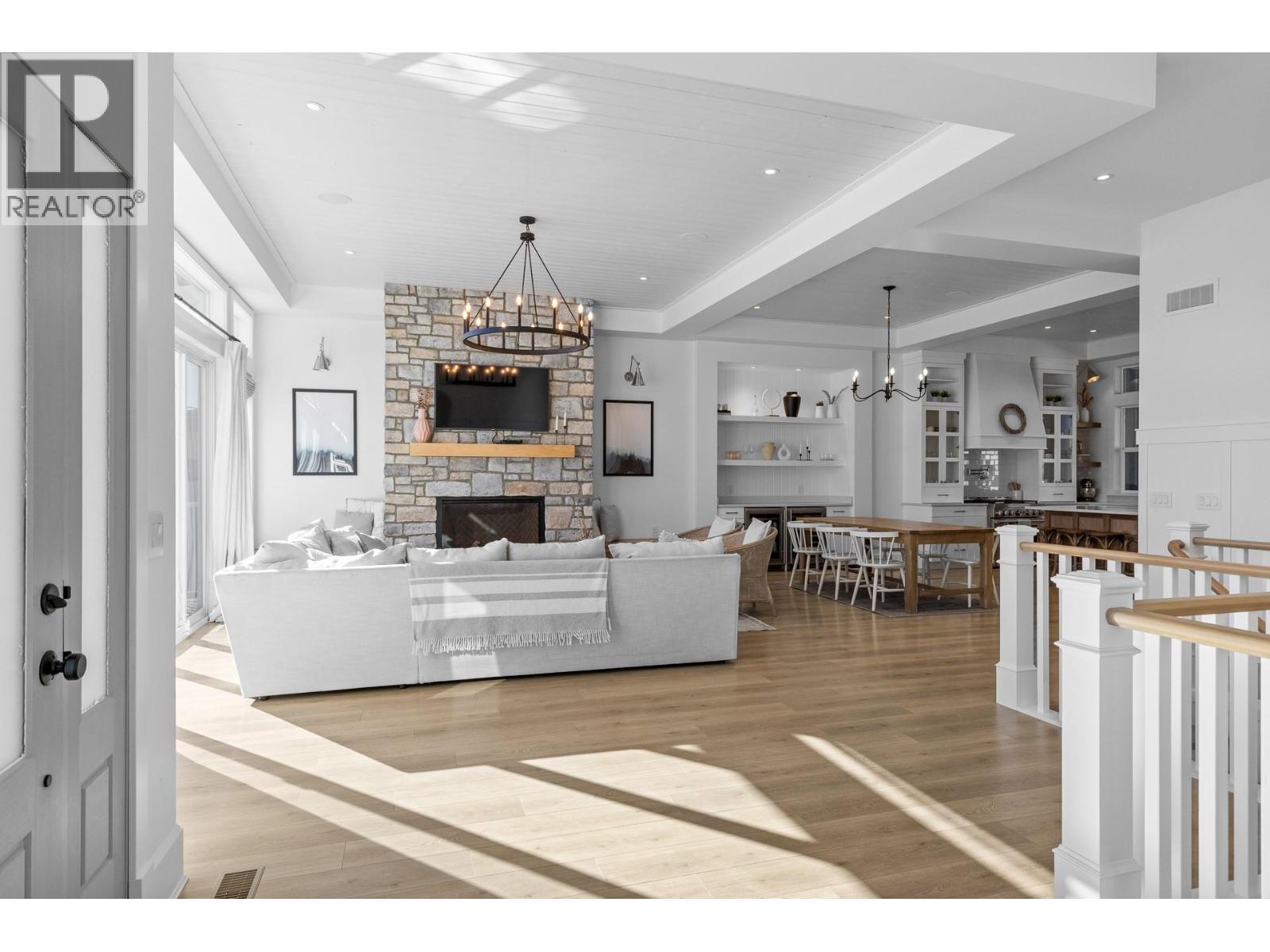  3035 Shaleview Drive, West Kelowna