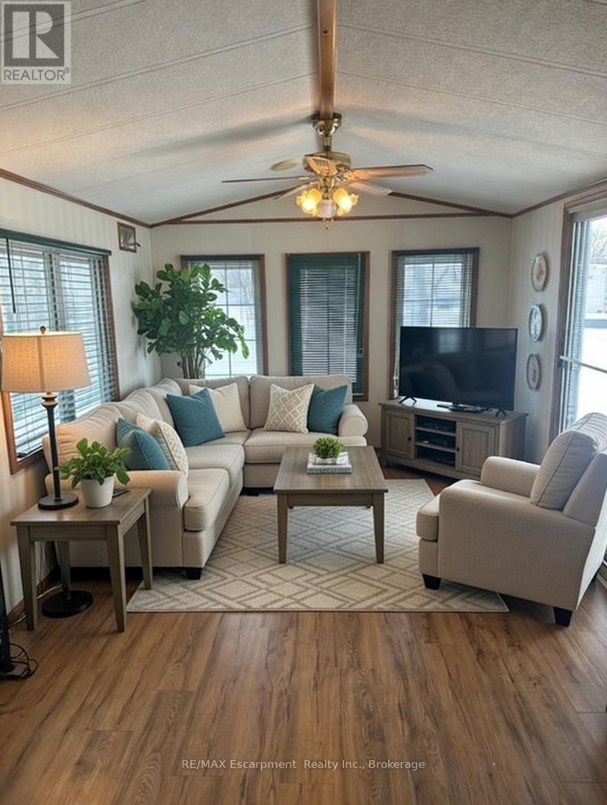 232 - 8845 LUNDY'S LANE - Photo 4 of 10, Niagara Falls (Ascot), Ontario