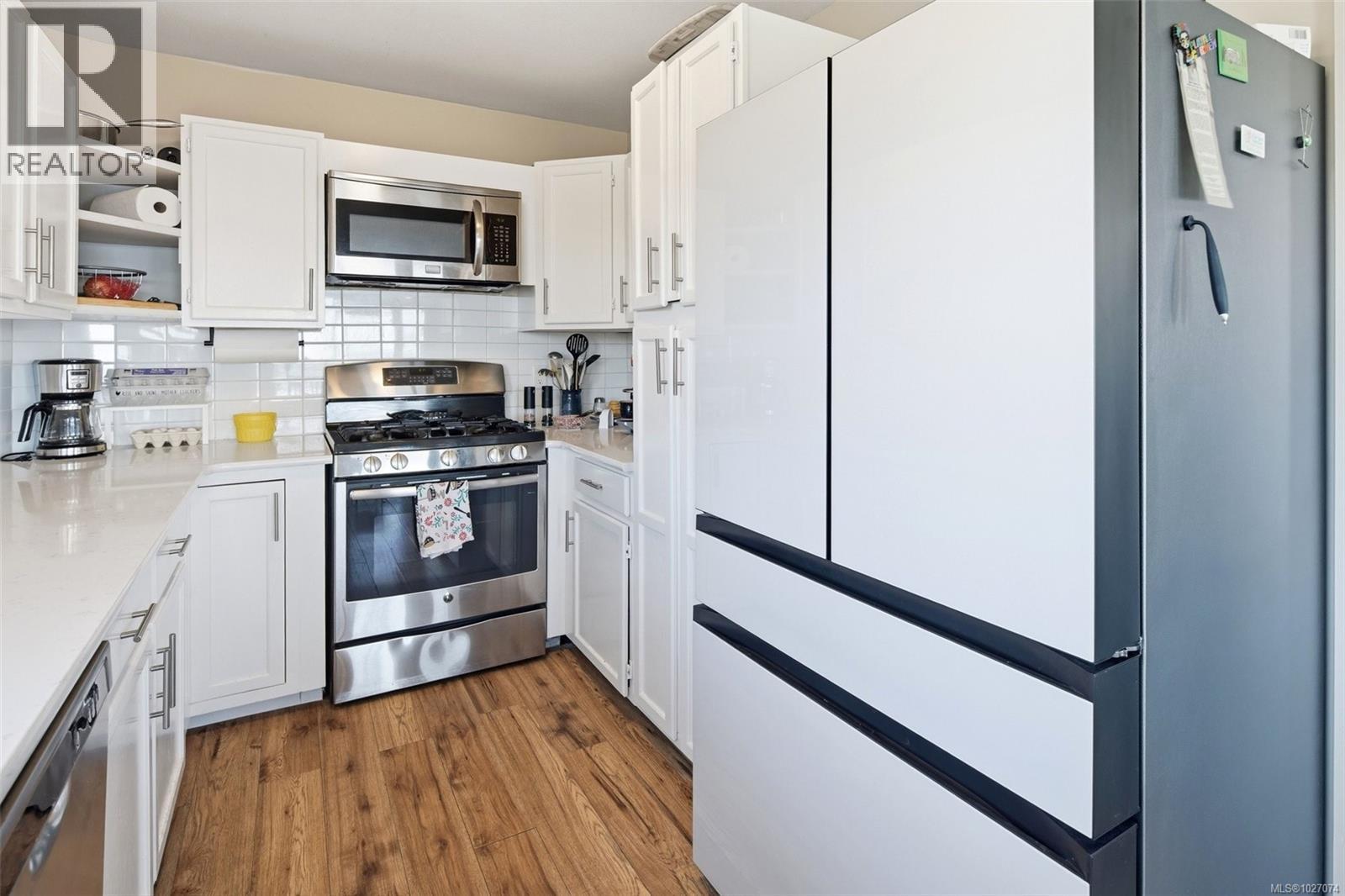 4537 Otter Point Rd, Sooke