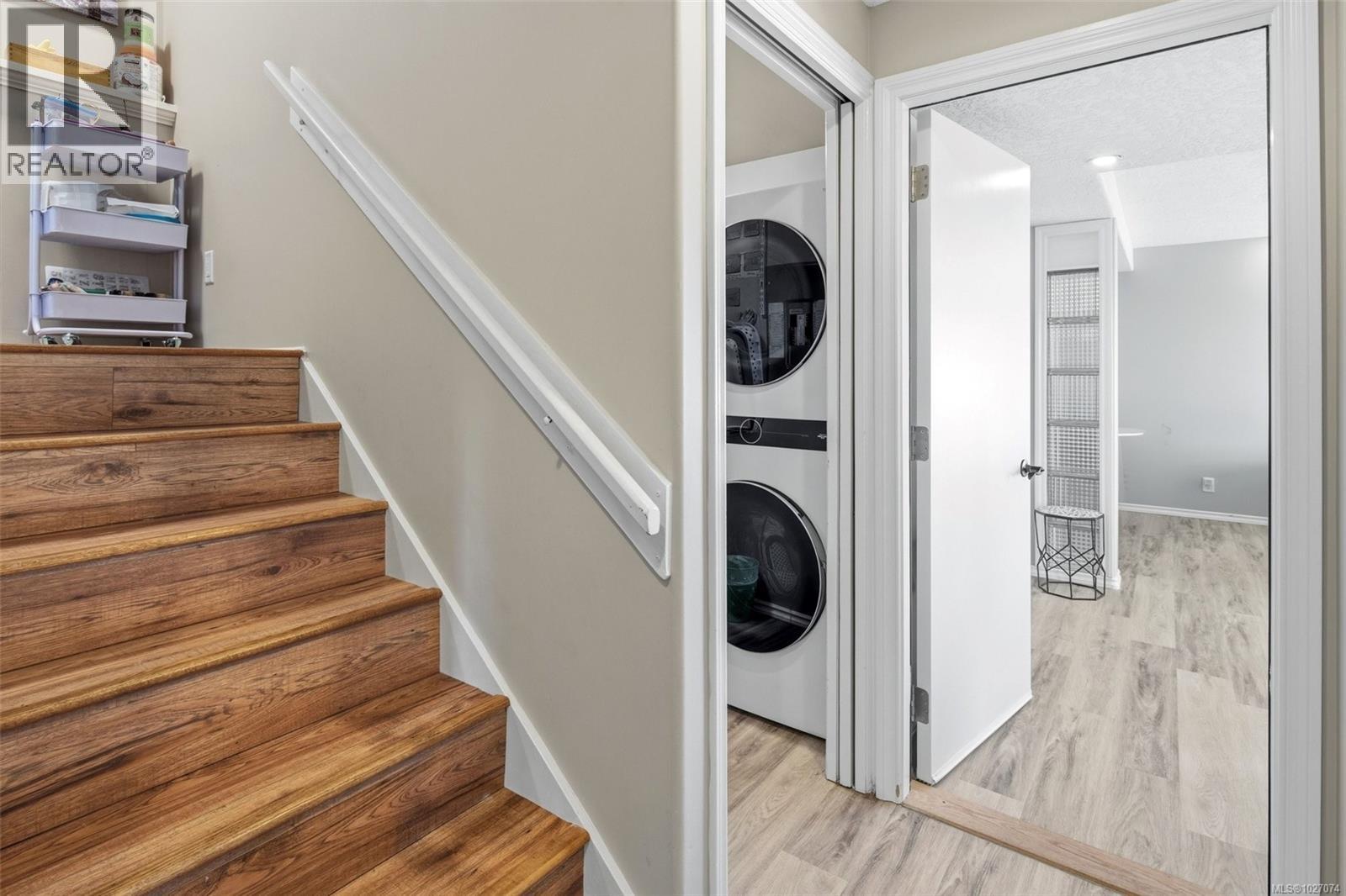 4537 Otter Point Rd, Sooke